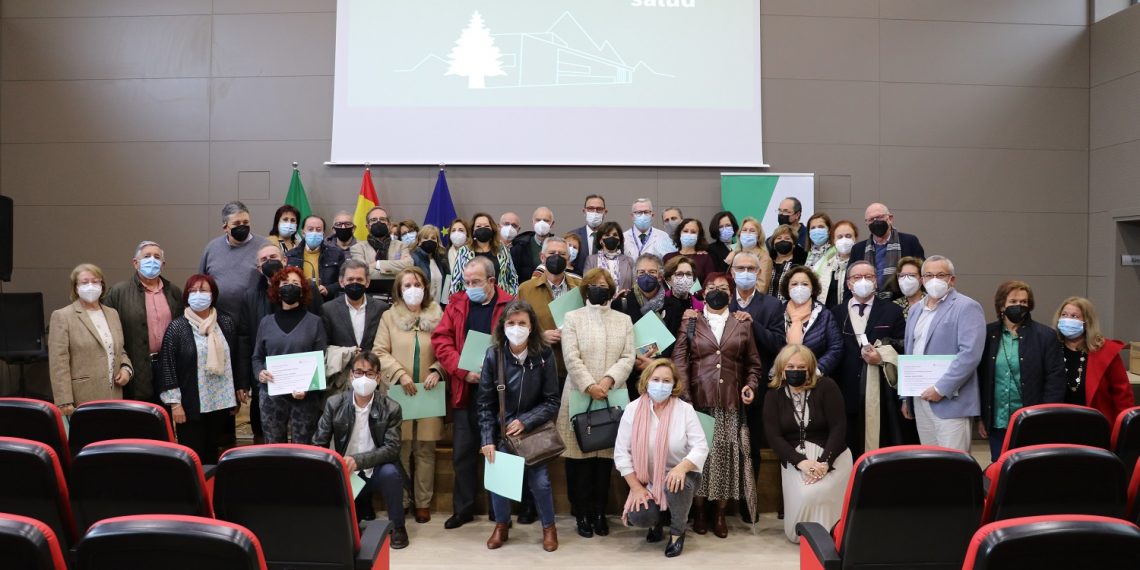 El Área Sanitaria Serranía de Málaga realiza el acto de homenaje a los 78 profesionales jubilados en los dos últimos años