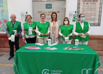 La AECC Ronda celebra su jornada de cuestación con una treintena de voluntarios