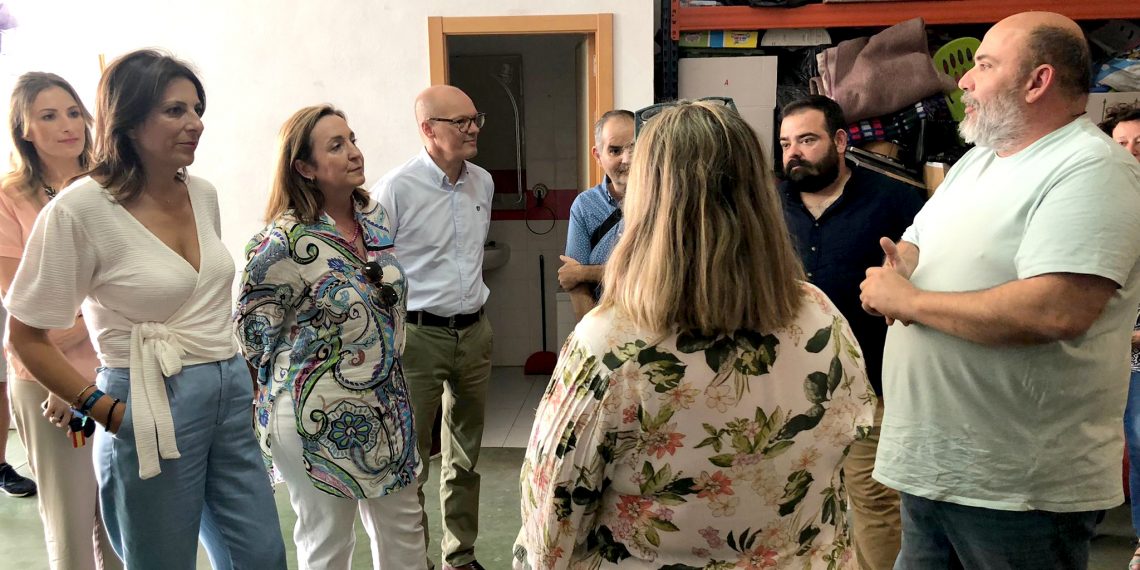 La viceconsejera de Agricultura visita la Asociación Solidari@s Ronda