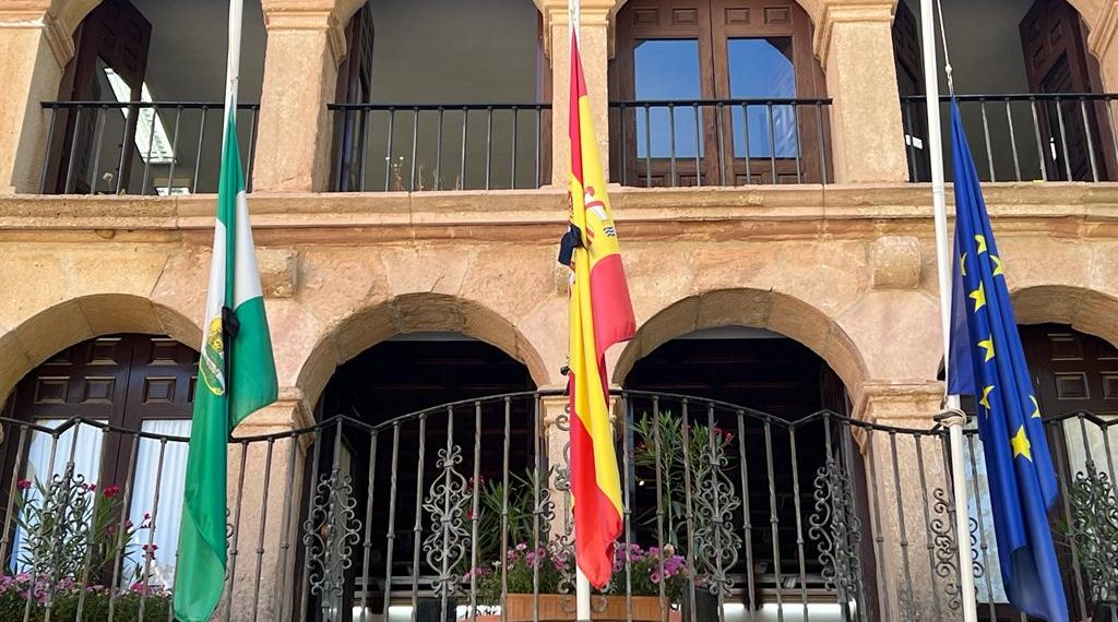 El Ayuntamiento de Ronda decreta tres días de luto oficial tras el fallecimiento de tres jóvenes de la localidad