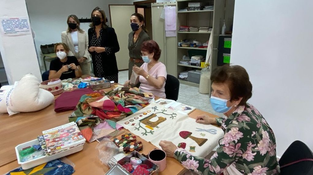 Cultura propone casi medio centenar de talleres socioculturales en una docena de ubicaciones distintas a partir de otoño