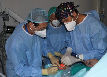 Estudian la implantación de la cirugía laparoscópica en cáncer de próstata en el Hospital de la Serranía de Ronda