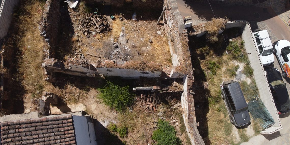 Faraján adquiere terrenos para crear aparcamientos y viviendas públicas y ampliar los espacios municipales