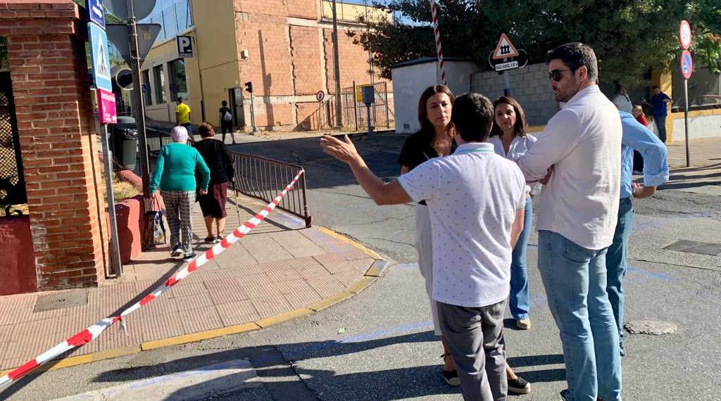 Arrancan las obras de la pasarela peatonal sobre el paso a nivel, que permitirán mejorar la seguridad de los transeúntes en El Fuerte
