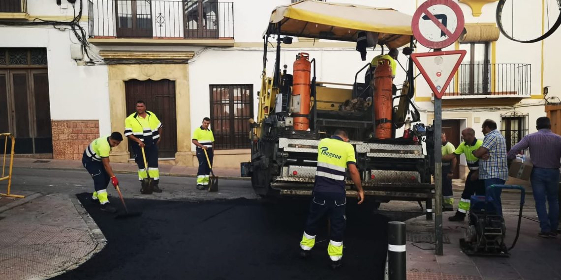 Finalizan los trabajos de sustitución de las infraestructuras de saneamiento en la calle Calvo Asensio