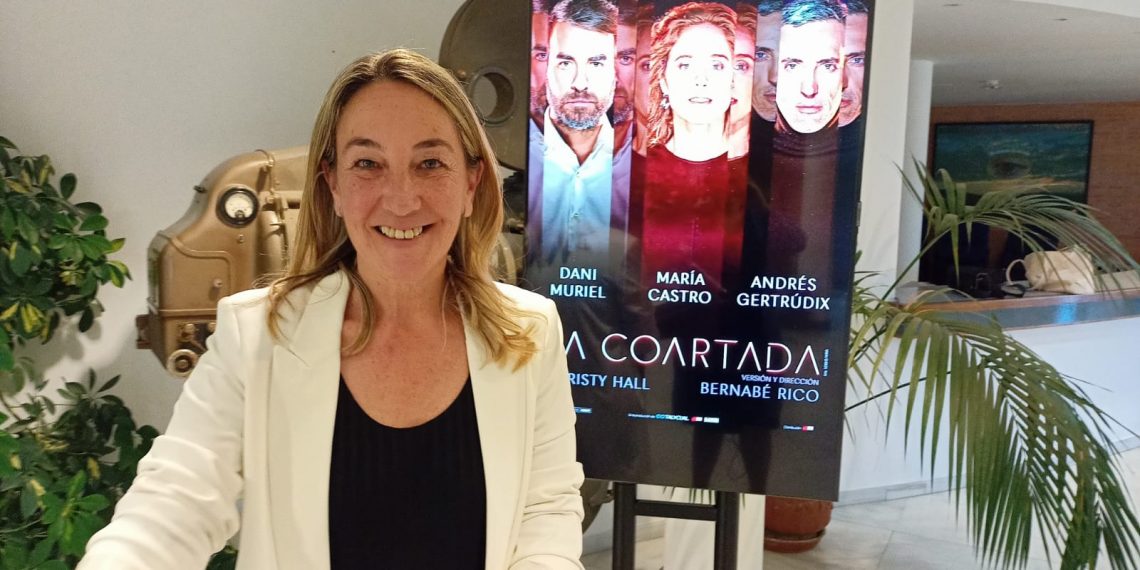 La delegación de Cultura invierte 15.000 euros en renovar el equipamiento de sonido y un nuevo sistema de láser para el teatro municipal