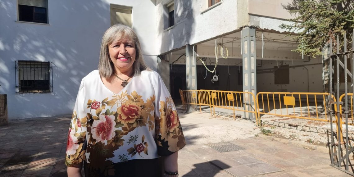 La portavoz de Contigo Ronda afirma que Gobierno municipal va a hacer «desaparecer» la Casa de la Cultura