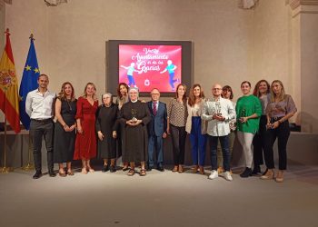 El Ayuntamiento de Ronda rinde homenaje a las personas de edad con una gala