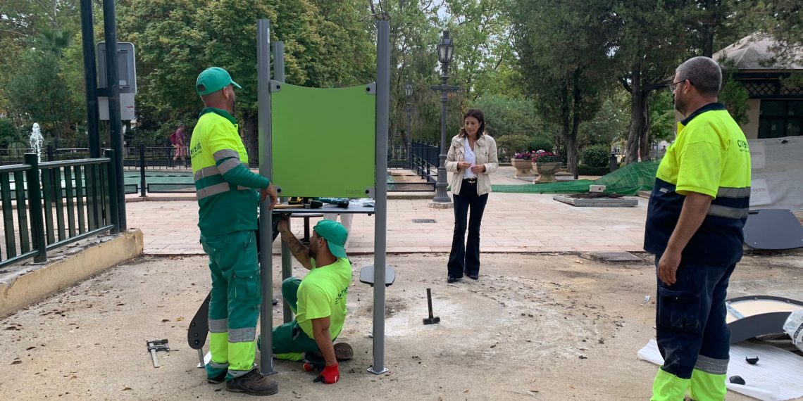 El Ayuntamiento de Ronda pone en marcha un plan de reforma de parques infantiles y arranca con las obras del de La Alameda del Tajo