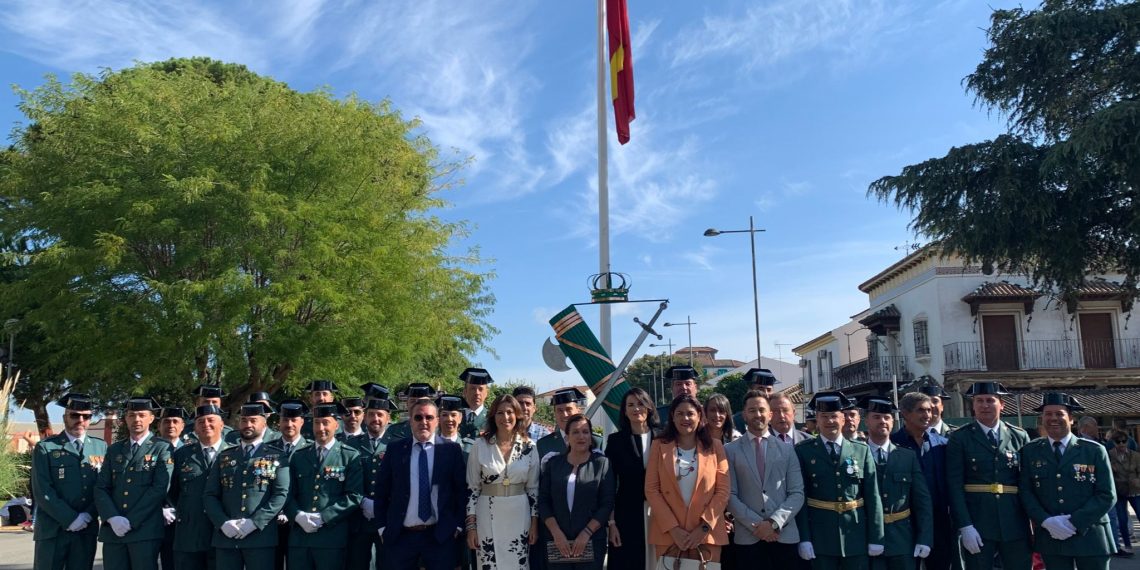 El Ayuntamiento de Ronda inaugura un monumento en homenaje a la Guardia Civil con motivo del 12 de octubre