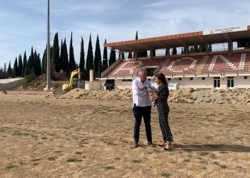 El Ayuntamiento inicia las obras para sustituir el césped natural por artificial en la Ciudad Deportiva