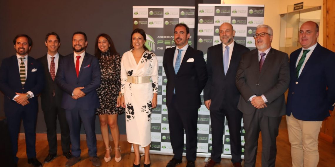 La Asociación de Peñas de Feria presenta su nueva directiva encabezada por Juan Diego Rodríguez