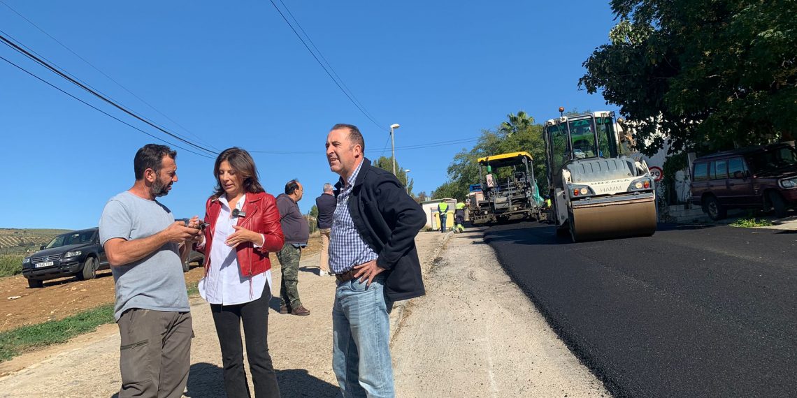 Ayuntamiento y Diputación arrancan las labores de asfalto entre Los Prados y La Cimada