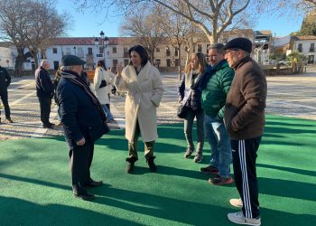 El Ayuntamiento renueva el parque infantil de plaza Ruedo Alameda