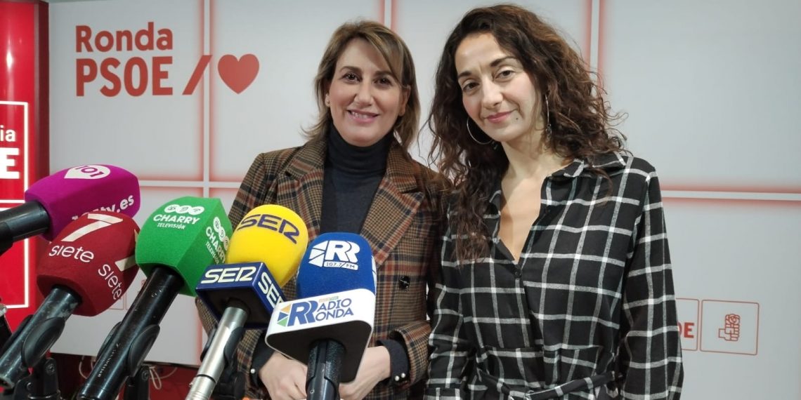 El PSOE critica al PP por el rechazo a una moratoria a las fotovoltaicas