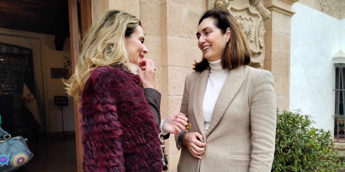 El Ayuntamiento de Ronda recibe a la coordinadora provincial del IAM en visita institucional