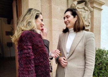 El Ayuntamiento de Ronda recibe a la coordinadora provincial del IAM en visita institucional