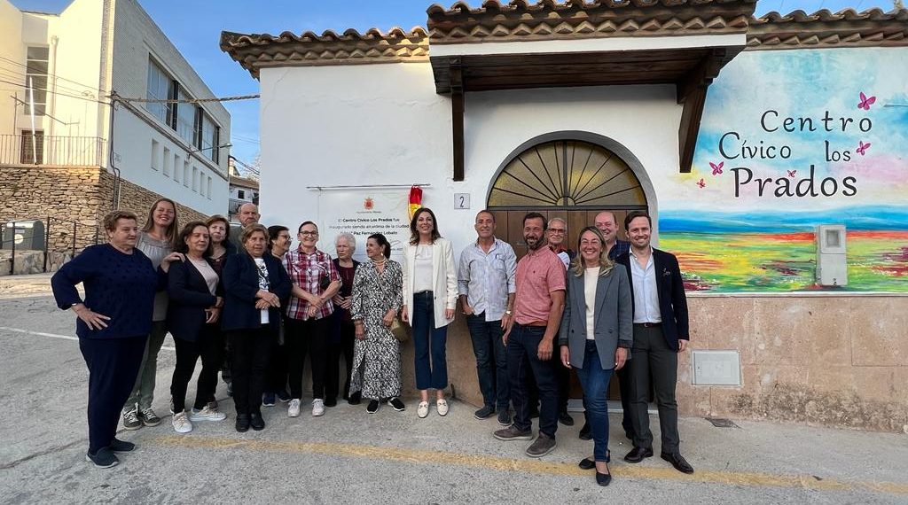 El Ayuntamiento habilita dos nuevos espacios de uso ciudadano y social en Los Prados