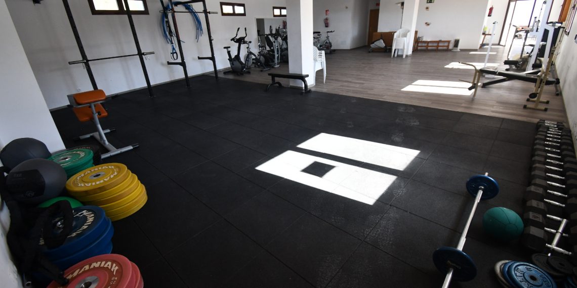 Alpandeire finaliza los trabajo de mejora y ampliación del gimnasio municipal