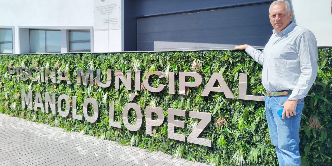 El Ayuntamiento licita el kiosco de la piscina municipal ‘Manolo López’