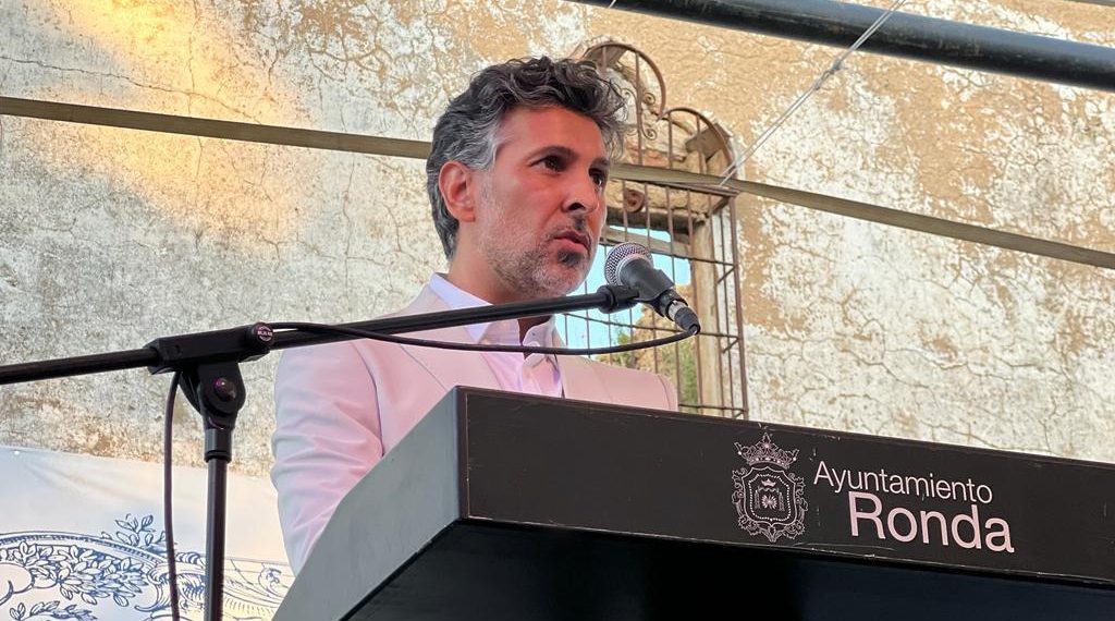 Arranca la IX edición de Ronda Romántica con el pregón a cargo de Arcángel