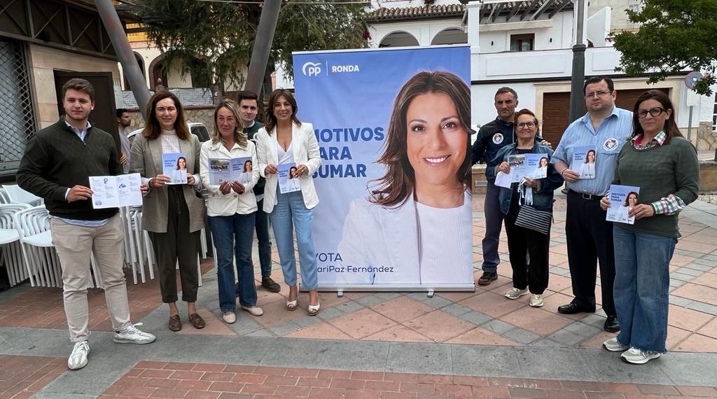 Fernández resume en diez propuestas el grueso de su programa electoral, que ya está llegando a todos los vecinos de Ronda