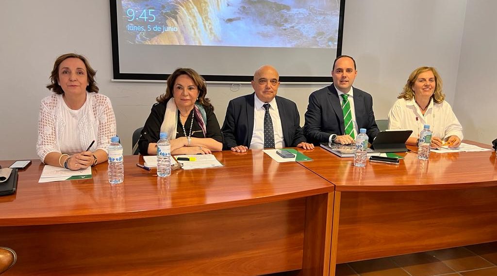 Jueces de toda España conocen en Ronda el trabajo del INFOCA y analizan la evolución de los incendios forestales