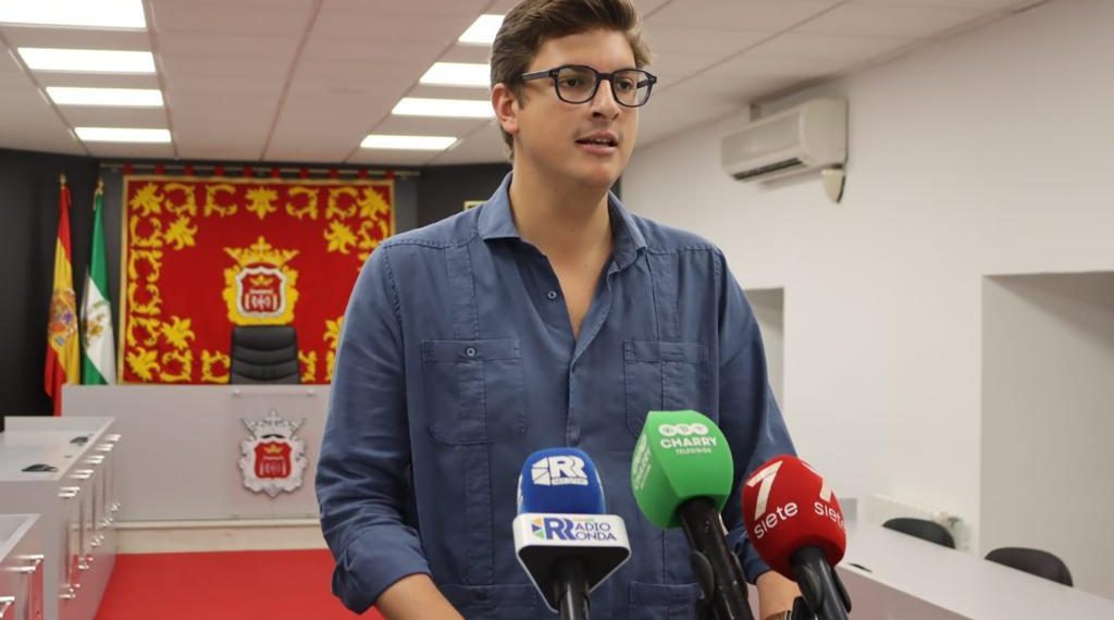 Una empresa rondeña gestionará los servicios de la actual estación de autobuses durante un año