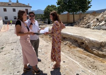 Los trabajos de remodelación de la plaza del Llanete restringen la circulación rodada en la zona