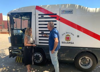 La empresa municipal de Limpieza amplía su maquinaria con la adquisición de una barredora
