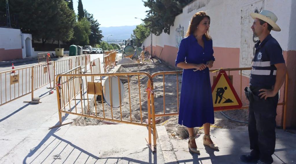 El Ayuntamiento avanza en el plan de accesibilidad del Polígono con trabajos en Fernando de los Ríos