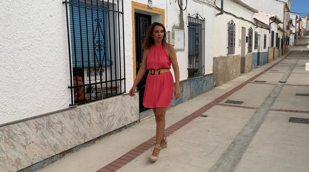 El Ayuntamiento finaliza la remodelación integral de la calle Pinsapar