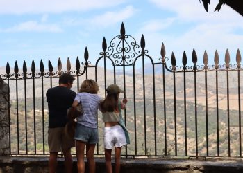 Ronda supera los 50.000 visitantes este puente, la cifra más alta contabilizada en esta época del año  
