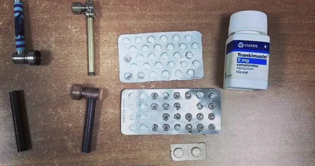 La Policía Local detiene a un hombre tras entrar presuntamente a robar en un vivienda en la urbanización Los Almendros