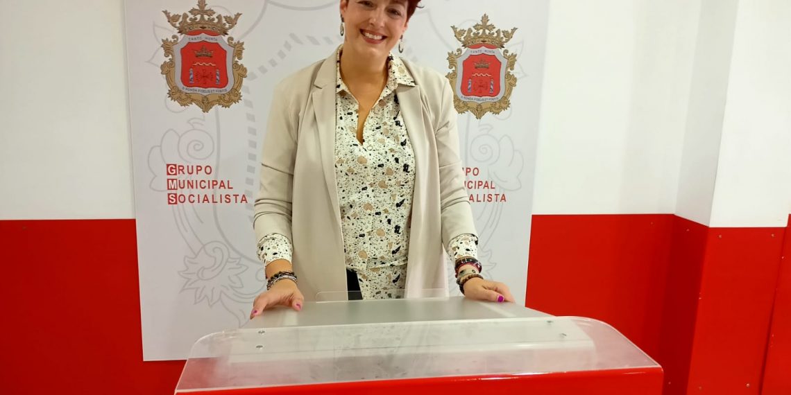 El PSOE demanda que  los autobuses escolares a los institutos tengan más plazas