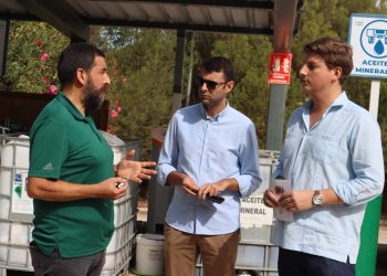 El punto limpio amplía sus servicios con un nuevo contenedor para dispositivos electrónicos dentro del impulso a este lugar en su vigésimo aniversario