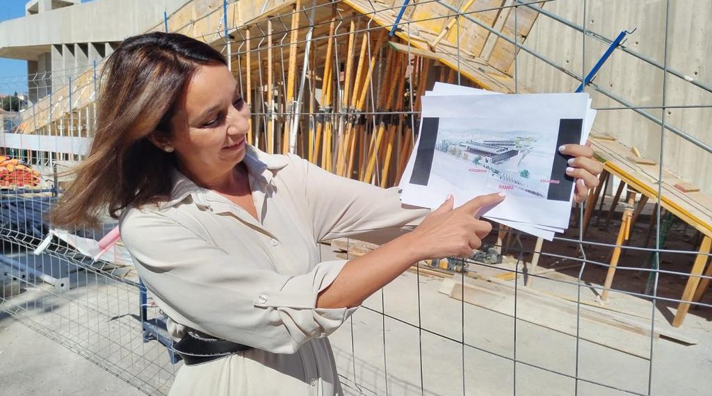 Las obras de la pasarela peatonal sobre las vías del tren se encuentran al 95% de ejecución