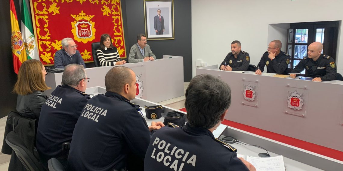 El dispositivo de Seguridad de Navidad reforzará las actuaciones de tráfico, presencia policial en calles comerciales y los controles de alcoholemia