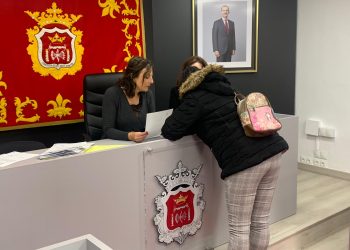 El Ayuntamiento reparte juguetes entre más de un centenar de familias vulnerables