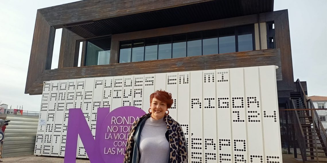 El PSOE denuncia falta de planificación en el cierre de la Biblioteca Comarcal por las obras en su entorno