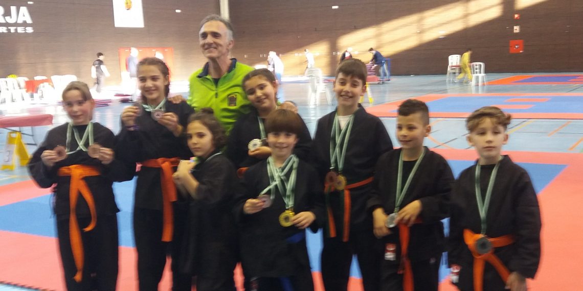 El Campeonato de Andalucía de Kenpo deja 15 podios para deportistas de Arriate y Ronda