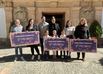 La delegación municipal de Fiestas y Turismo de Ronda entregan los premios del concurso de disfraces de Carnaval 2024