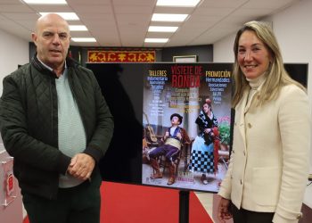 El Ayuntamiento pone en marcha dos talleres para la elaboración de vestimenta de cara a la celebración de Ronda Romántica