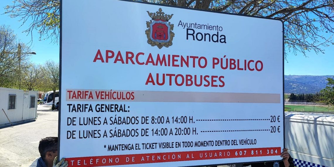 APETAM critica la tasa establecida para estacionar autobuses turísticos en Ronda