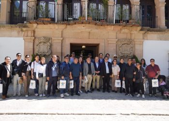 El Ayuntamiento recibe a una delegación de autoridades de la ciudad filipina de Ronda para estrechar lazos con la comunidad