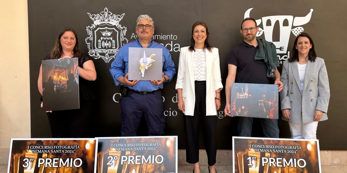 El Ayuntamiento entrega los premios del concurso de fotografía de Semana Santa y anuncia una exposición con los trabajos recibidos