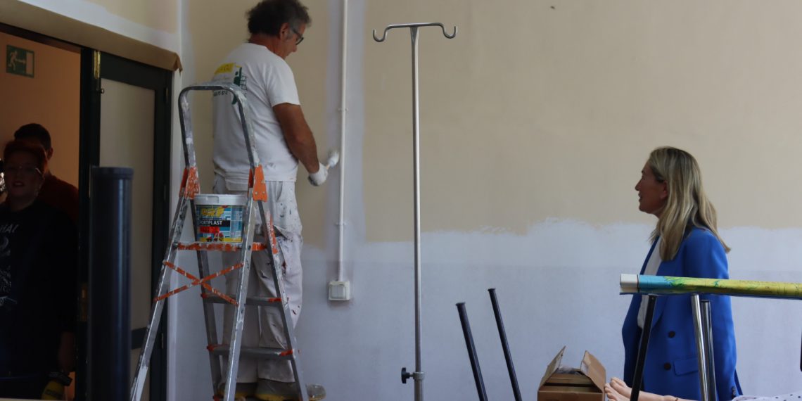 El Ayuntamiento invierte 50.000 euros en diferentes labores de mantenimiento y mejora de la Escuela de Enfermería ‘Virgen de la Paz’