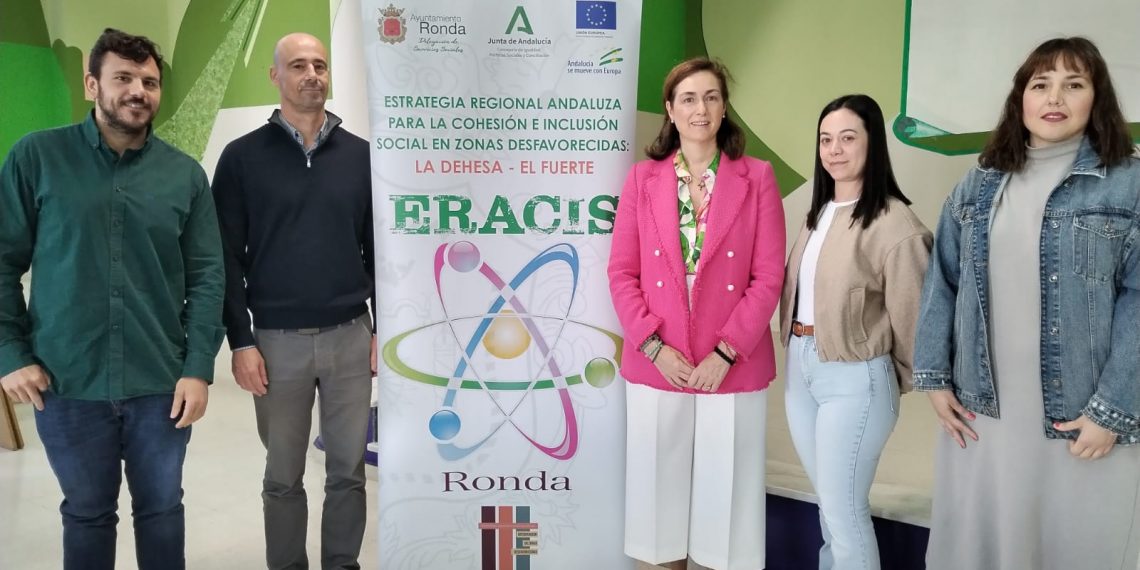 El Ayuntamiento presenta el inicio de una nueva edición del programa ‘Eracis+’ que buscará la inserción laboral de personas vulnerables