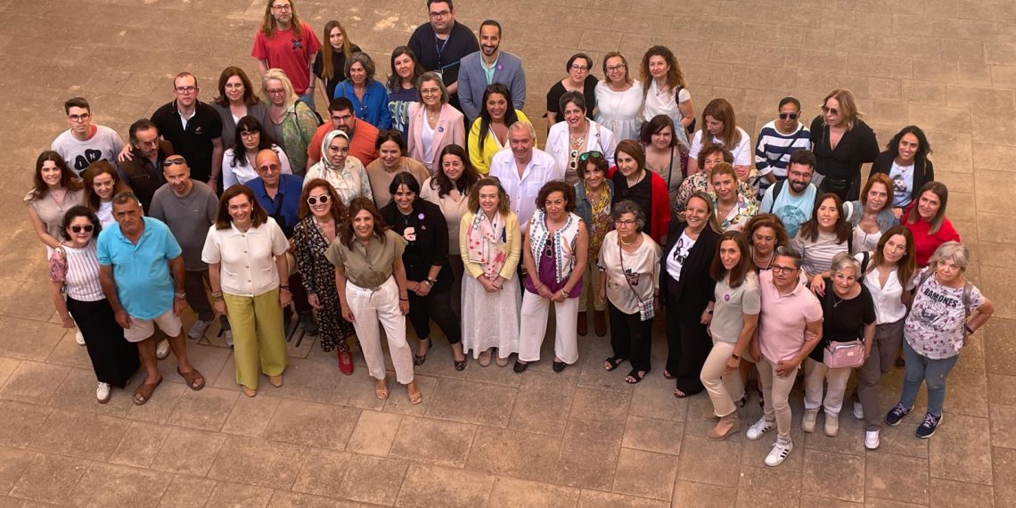 Casi una veintena de colectivos sociales participan en las Jornadas por el Día Internacional de Acción por la Salud de las Mujeres