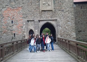 Los alumnos del IES Martín Rivero debaten sobre el futuro de las ciudades en la movilidad a Chequia de Erasmus+